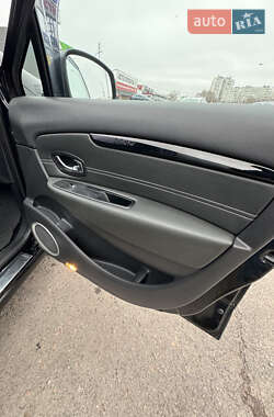 Минивэн Renault Grand Scenic 2012 в 