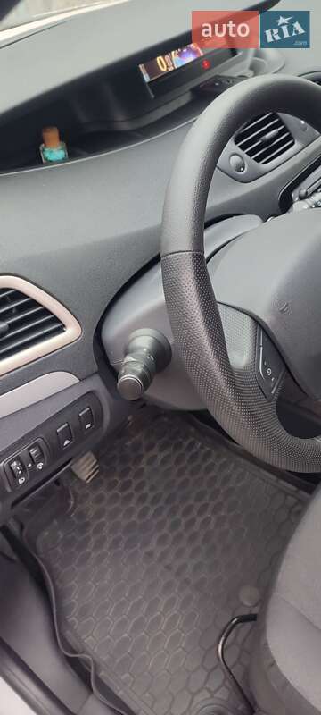 Мінівен Renault Grand Scenic 2012 в Рівному