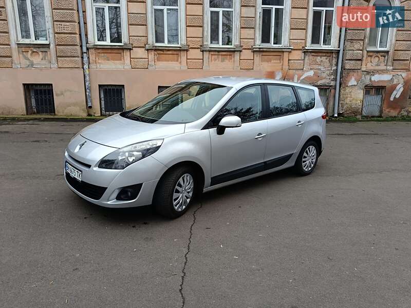 Renault Grand Scenic 2010