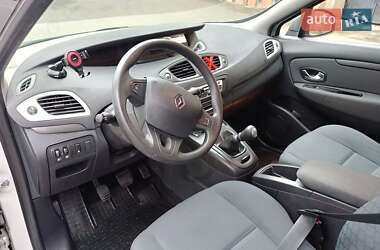 Минивэн Renault Grand Scenic 2010 в 
