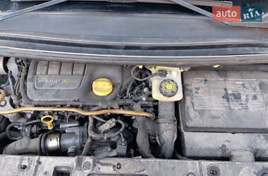 Минивэн Renault Grand Scenic 2011 в 