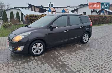 Минивэн Renault Grand Scenic 2009 в Косове