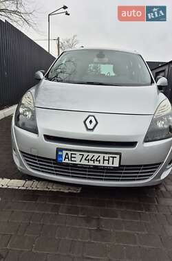 Мінівен Renault Grand Scenic 2011 в Дніпрі