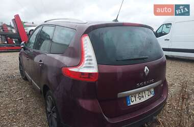 Минивэн Renault Grand Scenic 2013 в 
