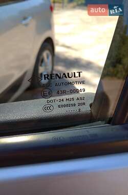 Минивэн Renault Grand Scenic 2012 в 