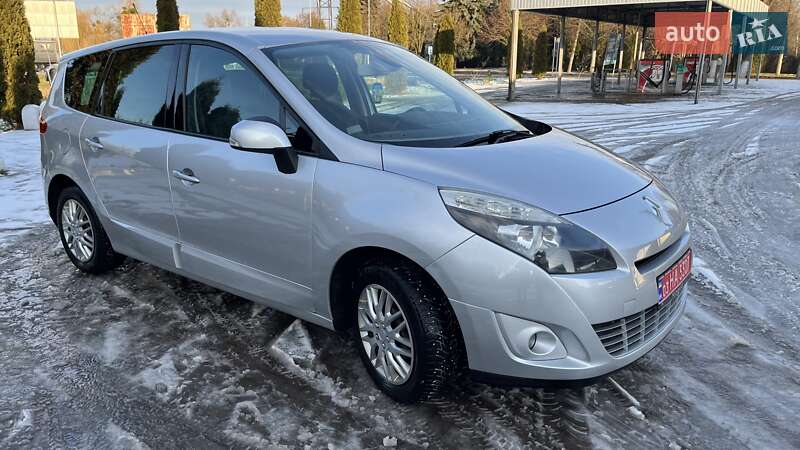 Минивэн Renault Grand Scenic 2011 в Дубно