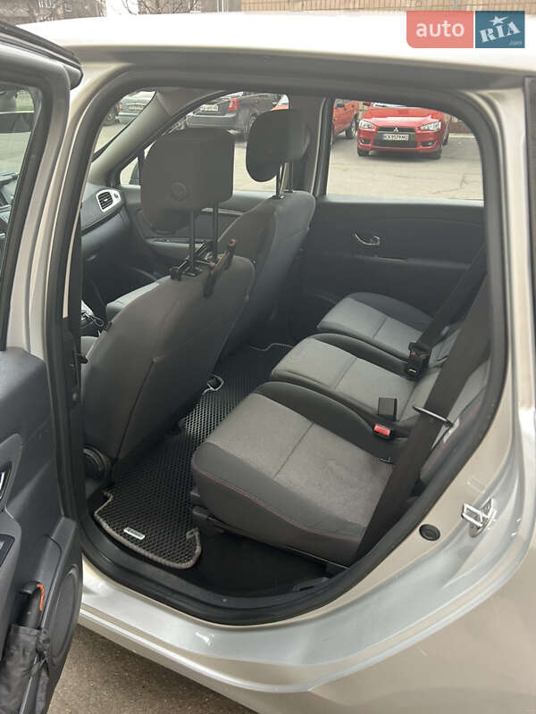 Минивэн Renault Grand Scenic 2013 в Киеве фото 9 Минивэн Renault Grand Scenic 2013 в Киеве