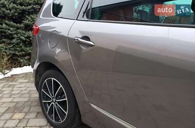 Минивэн Renault Grand Scenic 2013 в 