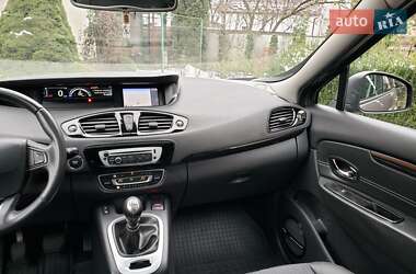 Минивэн Renault Grand Scenic 2013 в 