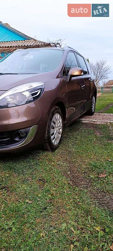 Мінівен Renault Grand Scenic 2013 в Івано-Франківську