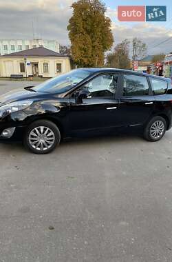 Минивэн Renault Grand Scenic 2011 в Гадяче