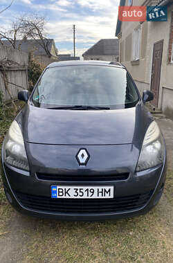 Мінівен Renault Grand Scenic 2010 в Радивиліві