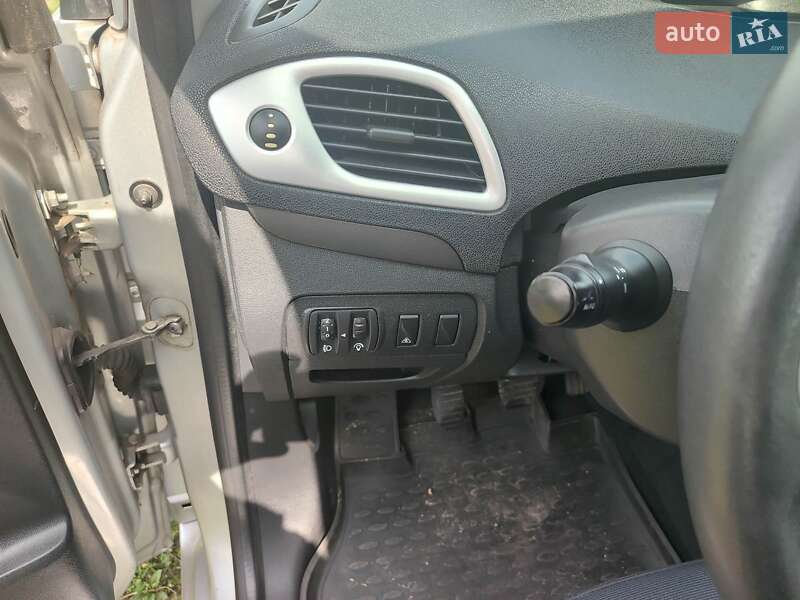 Минивэн Renault Grand Scenic 2010 в Бердичеве