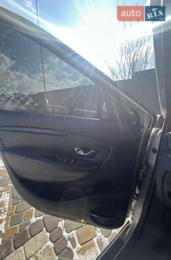 Минивэн Renault Grand Scenic 2012 в 