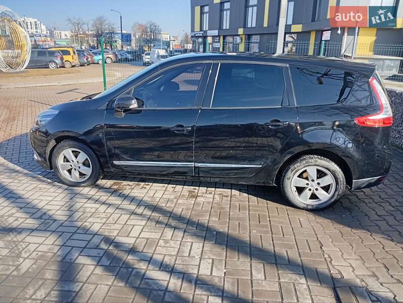 Renault Grand Scenic 2012