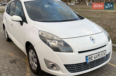 Минивэн Renault Grand Scenic 2010 в 