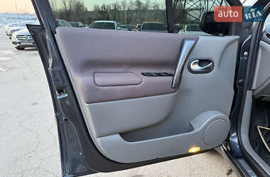 Минивэн Renault Grand Scenic 2006 в 