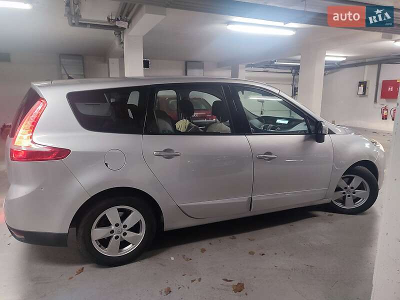 Мінівен Renault Grand Scenic 2009 в Бориславі