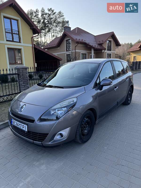 Минивэн Renault Grand Scenic 2009 в Новояворовске