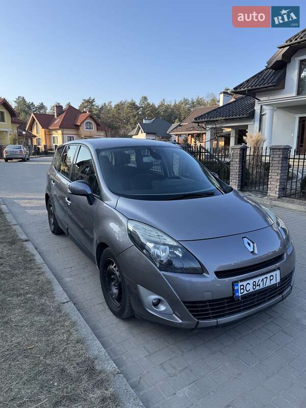 Минивэн Renault Grand Scenic 2009 в Новояворовске