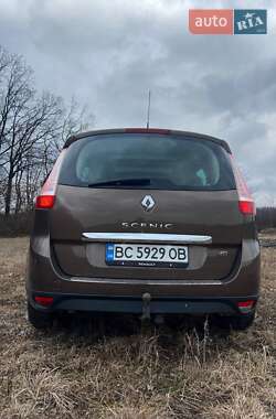 Минивэн Renault Grand Scenic 2010 в Буске