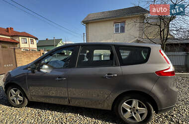 Мінівен Renault Grand Scenic 2014 в 