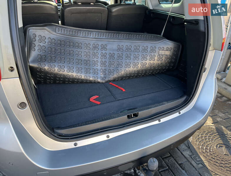 Мінівен Renault Grand Scenic 2012 в Києві