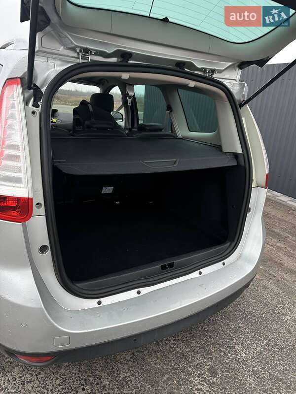 Минивэн Renault Grand Scenic 2016 в Дубровице