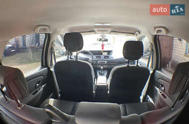Минивэн Renault Grand Scenic 2012 в 