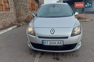 Минивэн Renault Grand Scenic 2011 в Борисполе