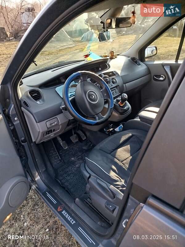 Минивэн Renault Grand Scenic 2006 в 