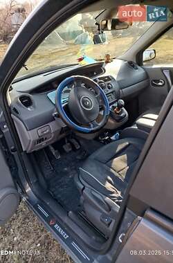 Минивэн Renault Grand Scenic 2006 в 