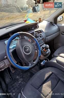 Минивэн Renault Grand Scenic 2006 в 