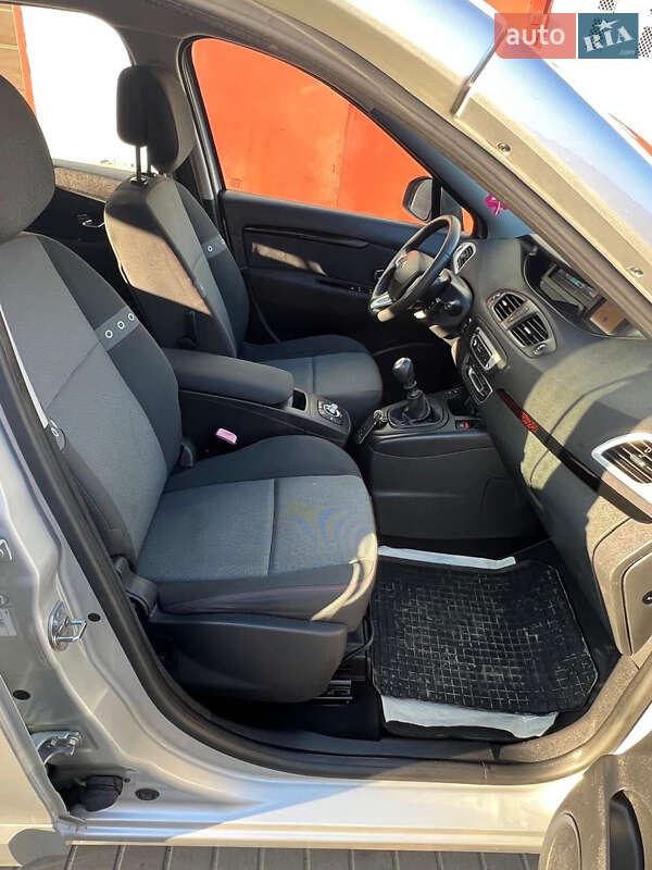 Минивэн Renault Grand Scenic 2012 в Киеве