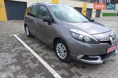 Минивэн Renault Grand Scenic 2015 в 