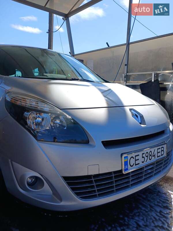Мінівен Renault Grand Scenic 2010 в Хотині