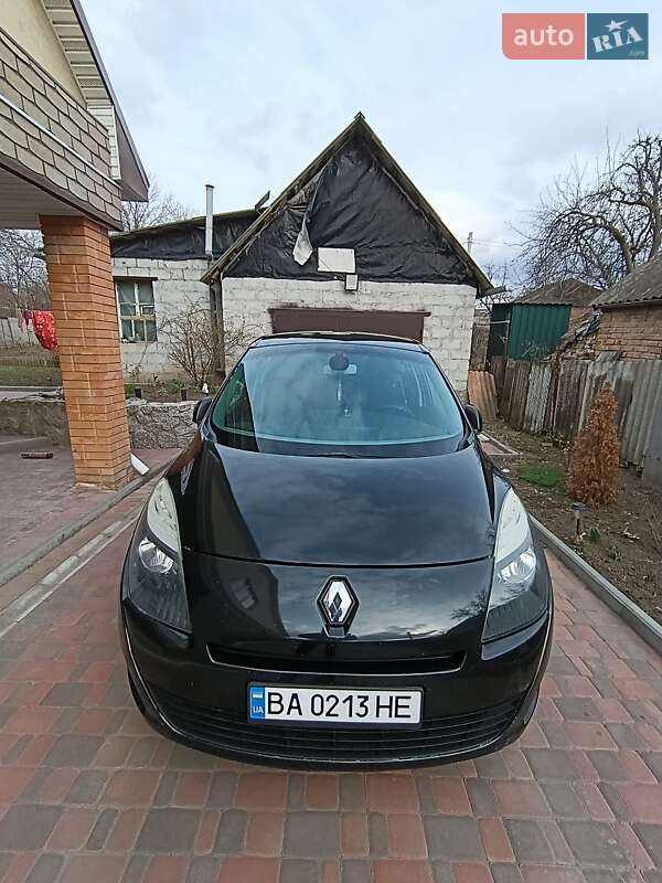 Renault Grand Scenic 2010