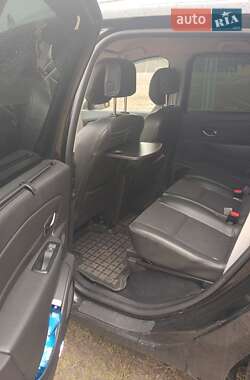 Минивэн Renault Grand Scenic 2013 в 