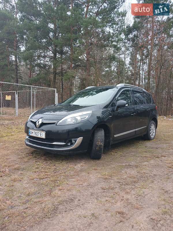 Минивэн Renault Grand Scenic 2013 в 