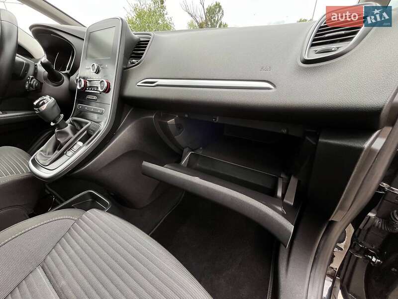 Минивэн Renault Grand Scenic 2017 в Киеве