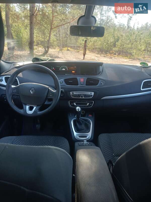 Минивэн Renault Grand Scenic 2011 в Нововолынске