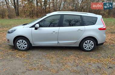 Мінівен Renault Grand Scenic 2013 в 