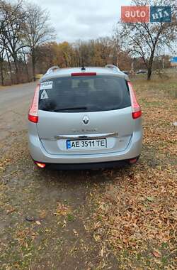Мінівен Renault Grand Scenic 2013 в 