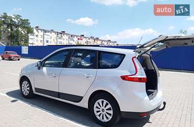 Мінівен Renault Grand Scenic 2012 в 