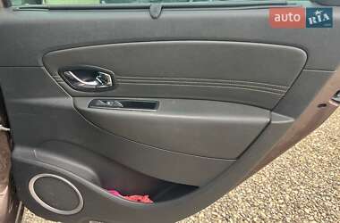 Минивэн Renault Grand Scenic 2011 в 