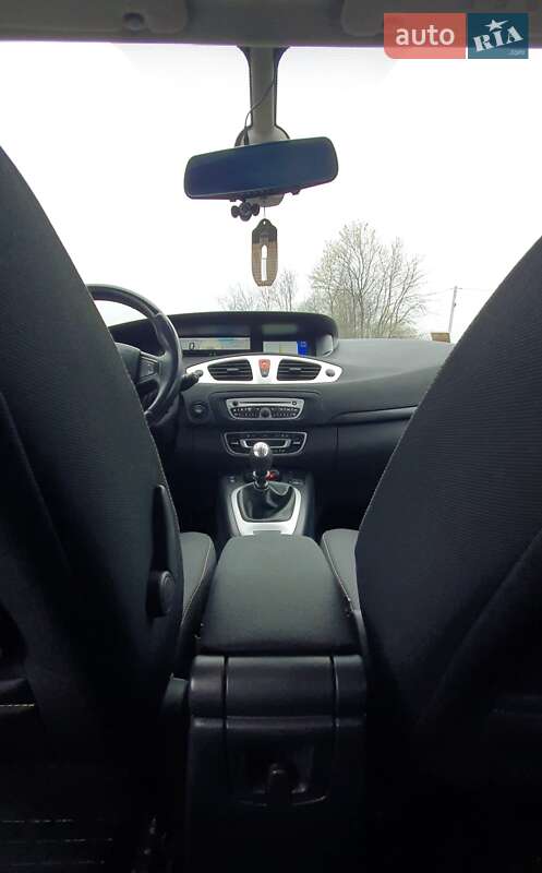 Минивэн Renault Grand Scenic 2010 в Снятине