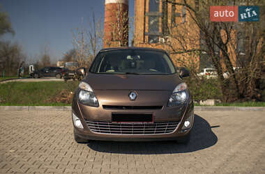 Мінівен Renault Grand Scenic 2010 в 