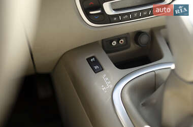 Мінівен Renault Grand Scenic 2010 в 