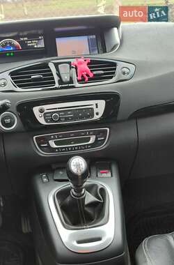 Мінівен Renault Grand Scenic 2012 в 