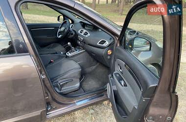Минивэн Renault Grand Scenic 2009 в 